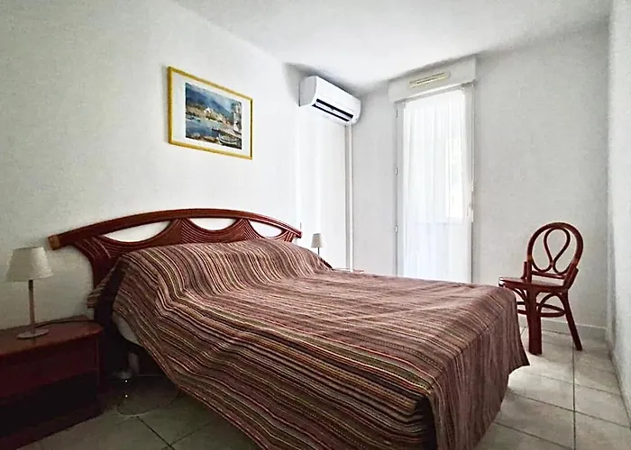 شقة T3 Dans De Fréjus